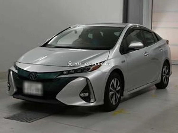 Toyota Prius PHV 2019, photo 1 of 1