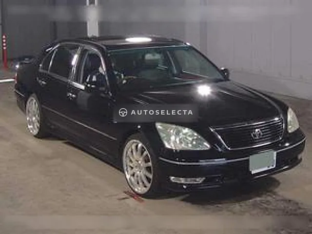 Toyota Celsior 2004, auction grade 3.5