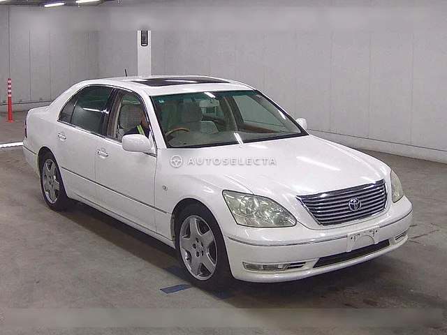 Toyota Celsior 2006, auction grade 3.5