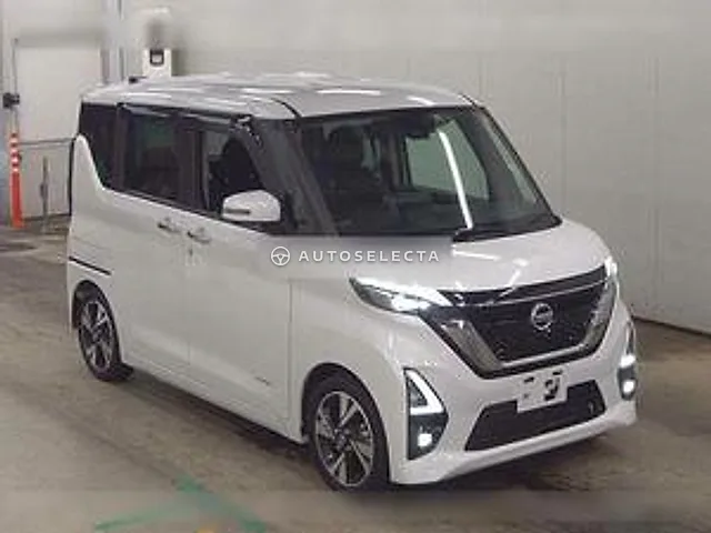 Nissan Roox 2023, auction grade 5