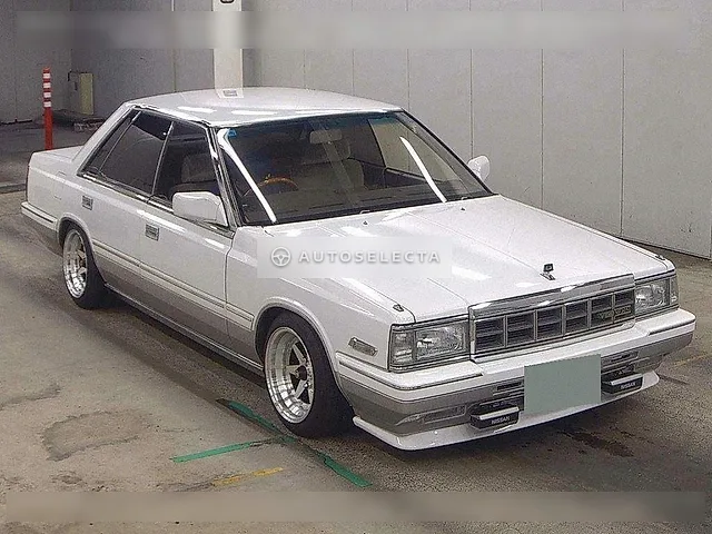 Nissan Laurel 1986, auction grade 4