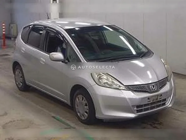 Honda Fit 2011, auction grade 3.5