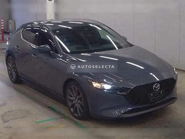 Mazda MAZDA3 Fastback 2023, auction grade R