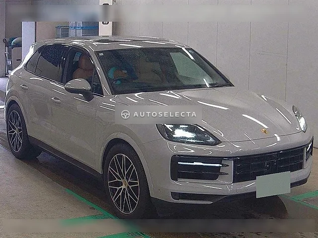 Porsche Cayenne 2024, auction grade 5