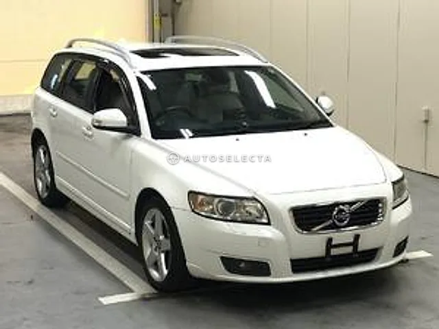 Volvo V50 2012, auction grade 4