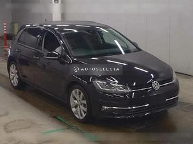 Volkswagen Golf 2018, auction grade 4