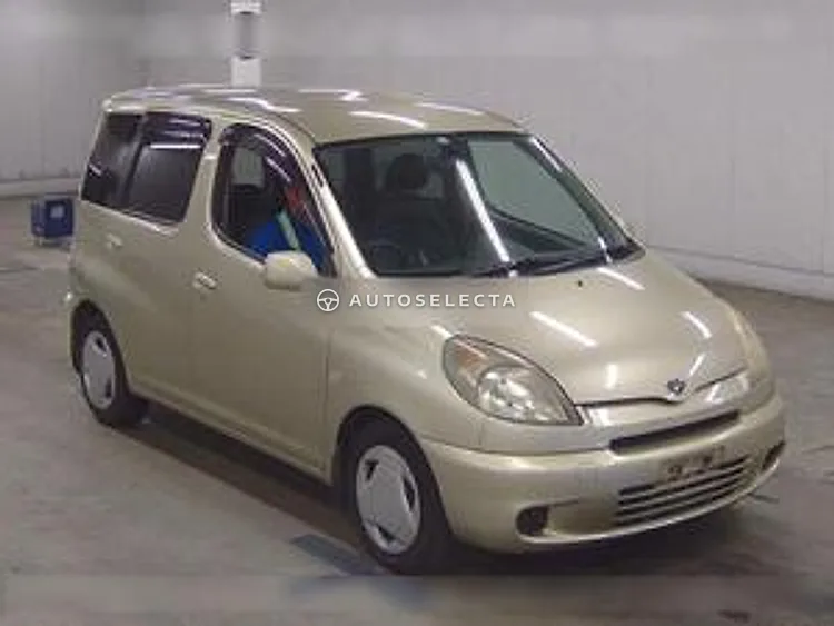 Toyota Funcargo 1999, photo 1 of 1