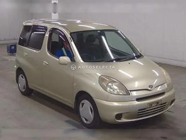 Toyota Funcargo 1999, auction grade 3.5