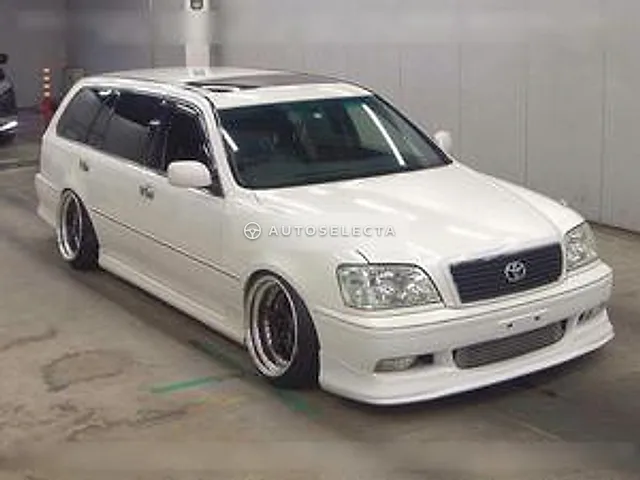 Toyota Crown Estate 2002, auction grade 4