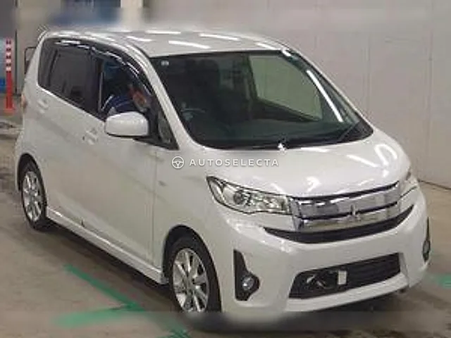 Mitsubishi eK Custom 2013, auction grade 4