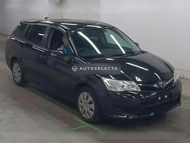 Toyota Corolla Fielder 2013, photo 1 of 1