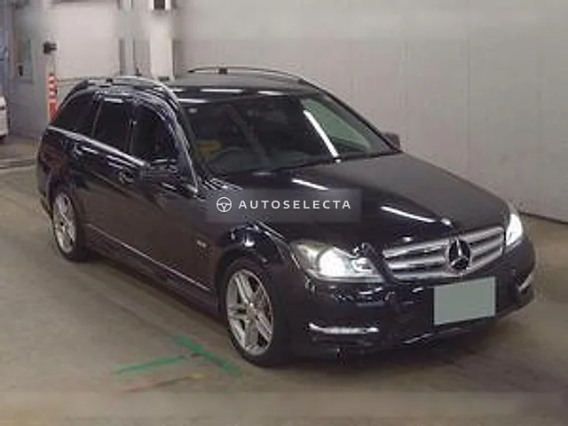 Mercedes-Benz C-Class Station Wagon 2011, auction grade 3.5