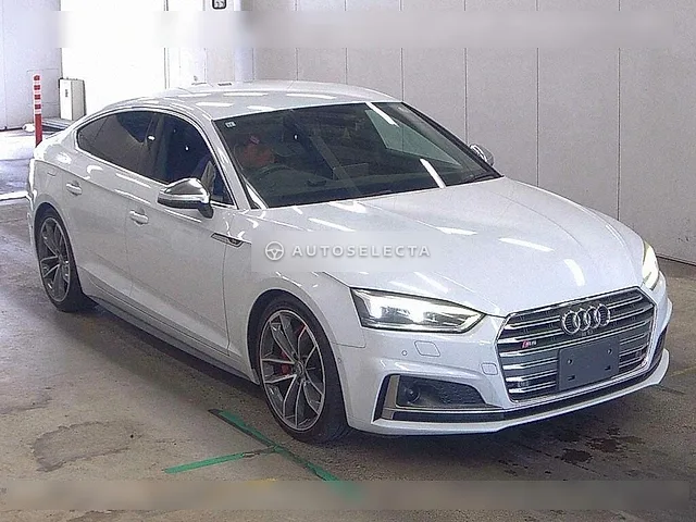 Audi S5 Sportback 2017, auction grade 4.5