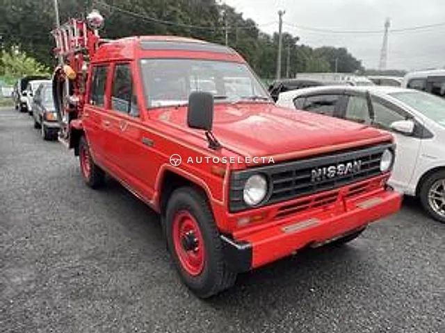 Nissan Safari 1985, auction grade 3.5