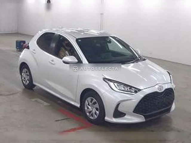 Toyota Yaris 2024, auction grade 5
