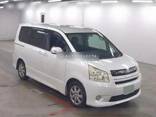 Toyota Noah 2010, auction grade 3