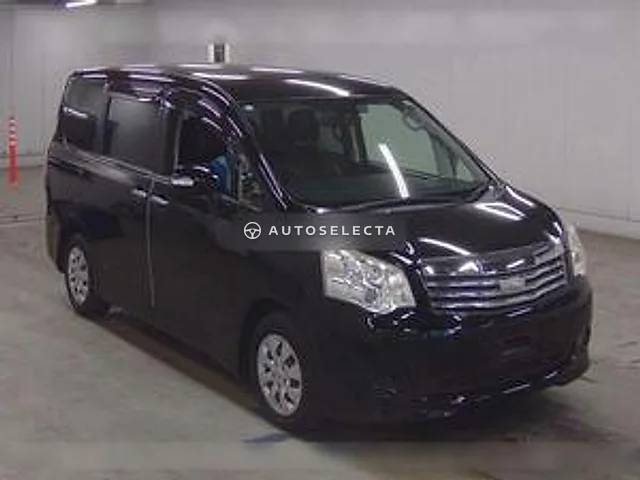 Toyota Noah 2013, auction grade R