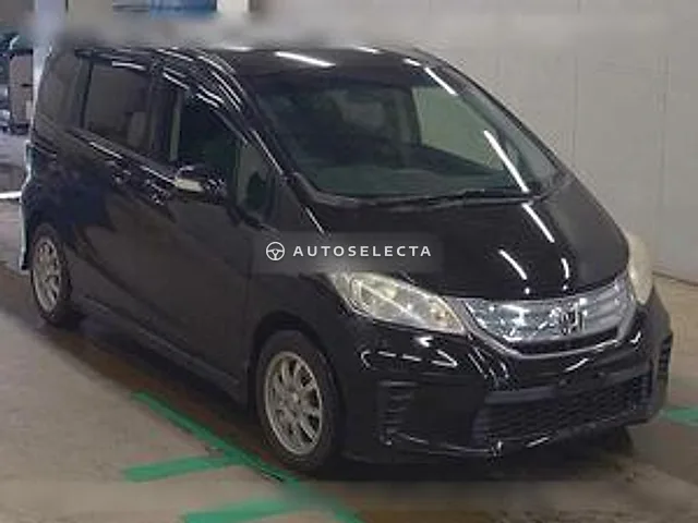 Honda Freed Hybrid 2013, auction grade 3.5