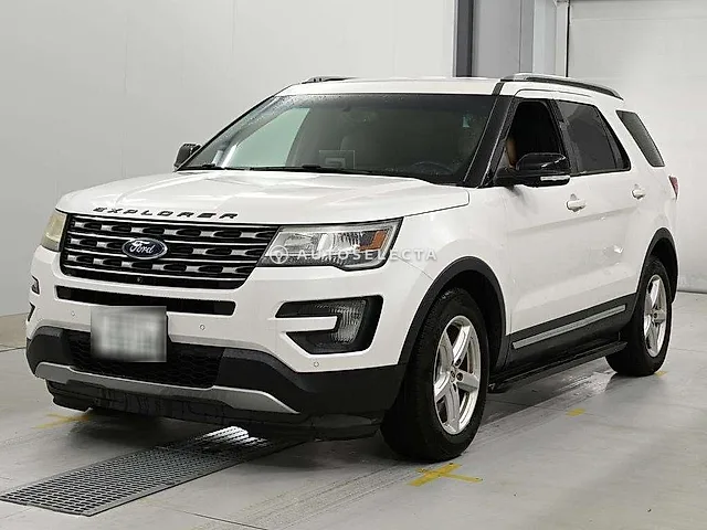 Ford Explorer 2016, auction grade 4.5