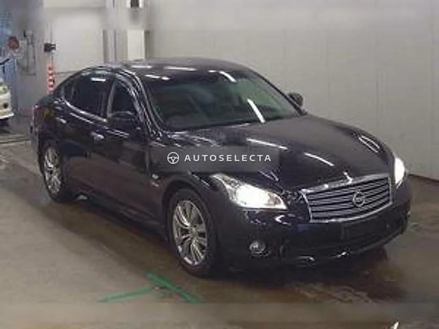 Nissan Fuga Hybrid 2013, auction grade 4