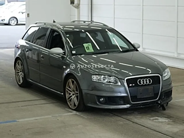 Audi RS4 2006, auction grade 3
