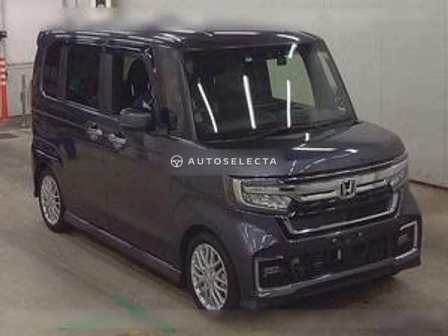 Honda N-BOX Custom 2022, auction grade 4.5