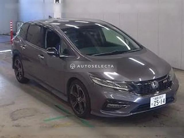 Honda Jade 2018, auction grade 4.5