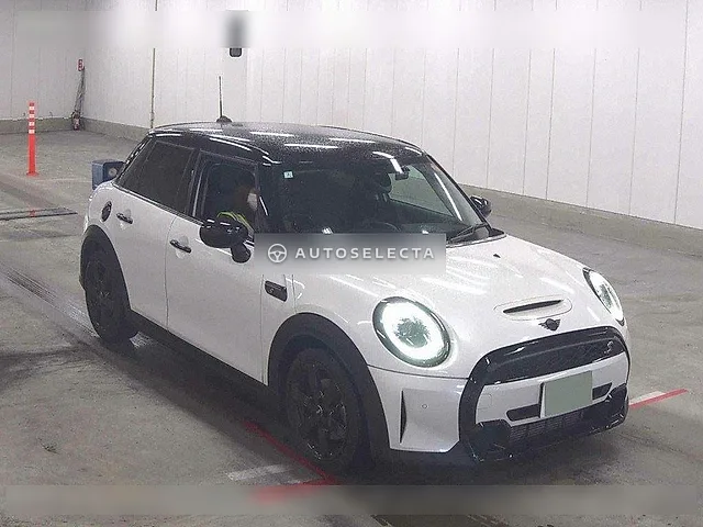 MINI 2024, auction grade 4.5