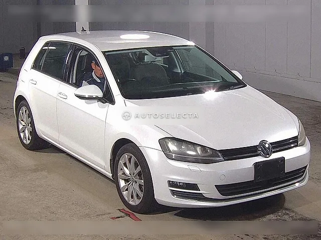 Volkswagen Golf 2014, auction grade 3