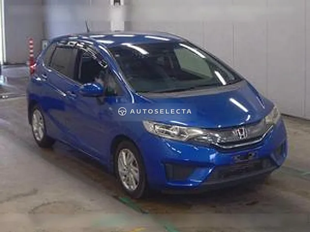 Honda Fit Hybrid 2013, auction grade 4.5