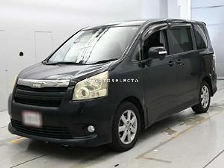 Toyota Noah 2008, photo 1 of 1