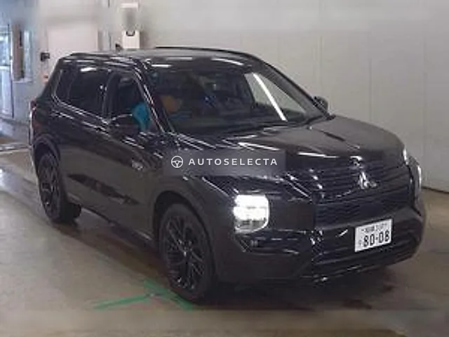 Mitsubishi Outlander PHEV 2024, auction grade 4.5
