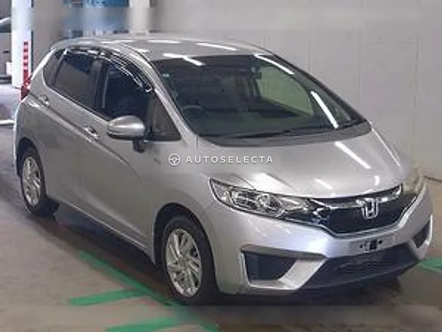 Honda Fit Hybrid 2015, auction grade 4.5