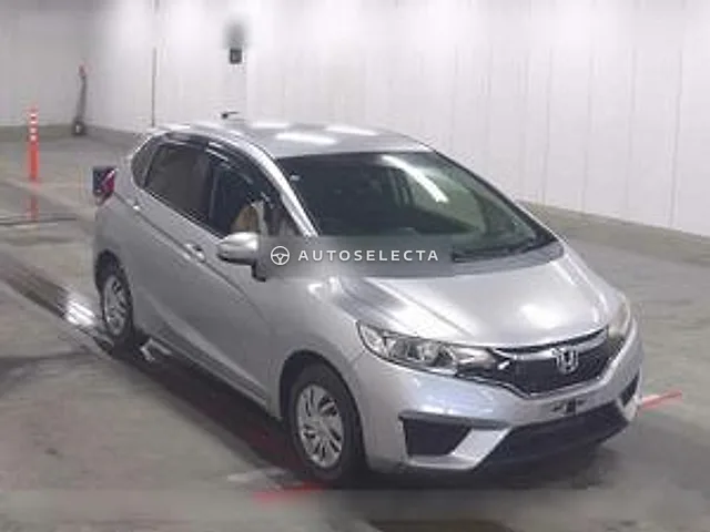 Honda Fit 2015, auction grade 4