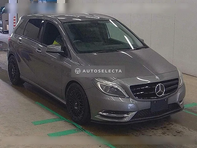 Mercedes-Benz B-Class 2013, auction grade 4