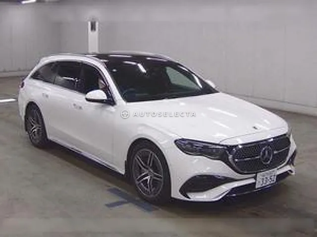 Mercedes-Benz E-Class Station Wagon 2024, auction grade 4.5