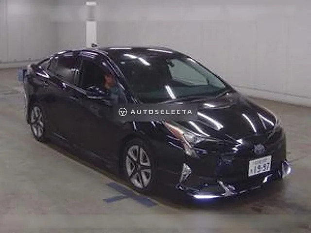 Toyota Prius 2016, auction grade 4