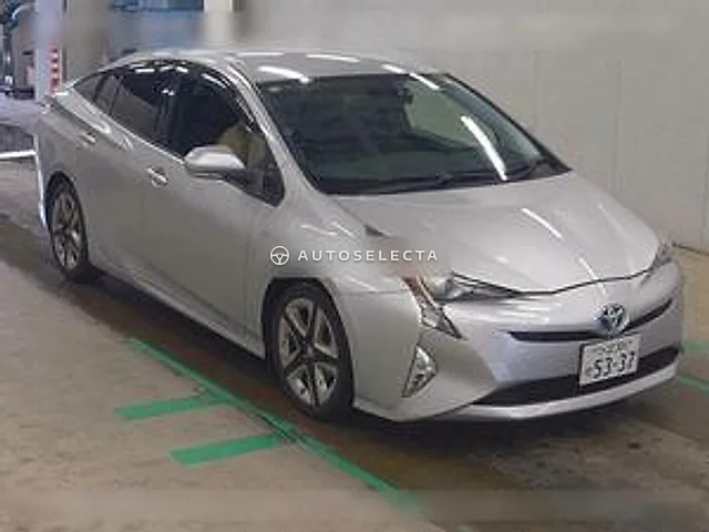 Toyota Prius 2016, auction grade 3.5