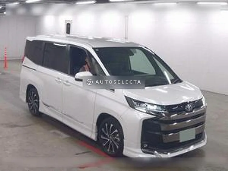 Toyota Noah 2022, photo 1 of 1