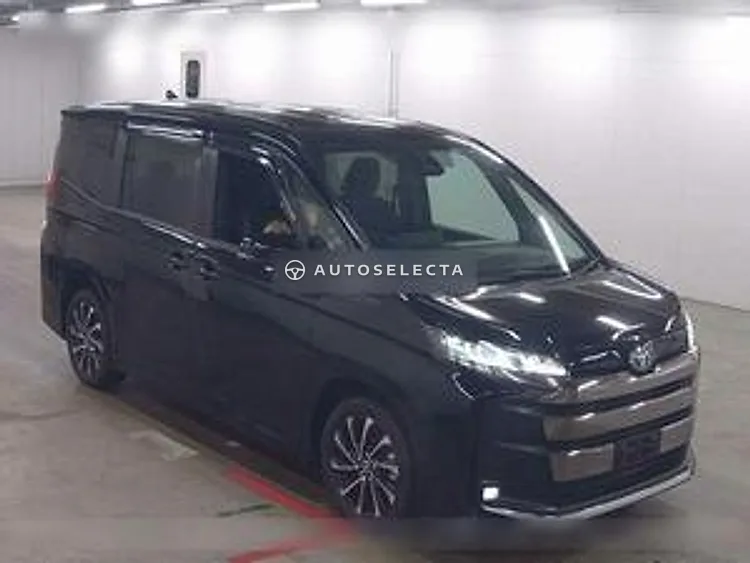 Toyota Noah 2023, photo 1 of 6