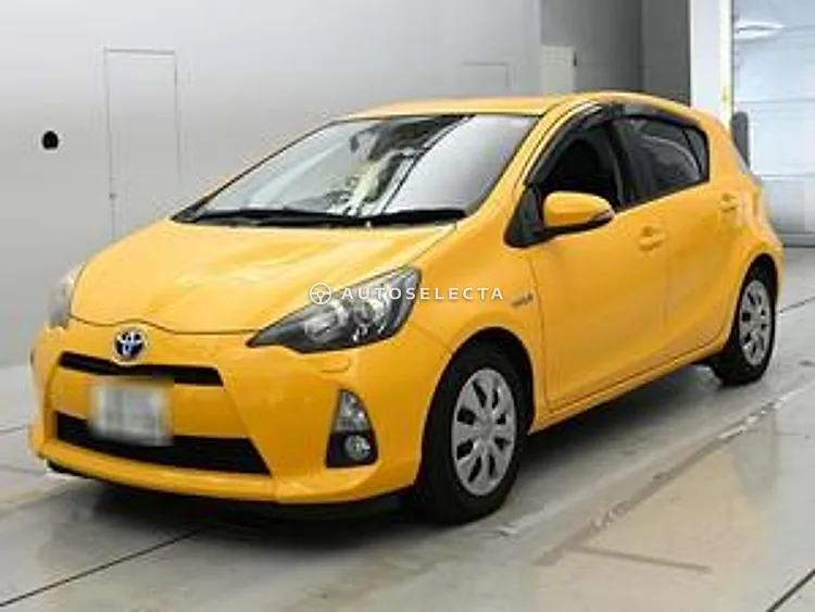 Toyota Aqua 2012, photo 1 of 1