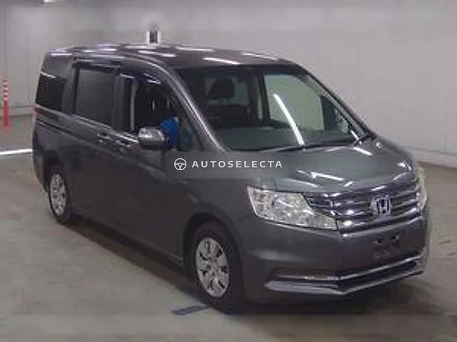 Honda Stepwgn 2013, auction grade 4