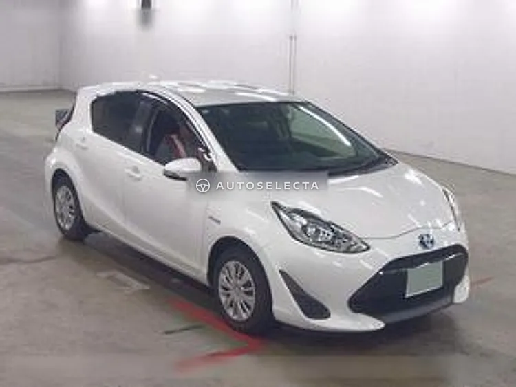 Toyota Aqua 2017, photo 1 of 1