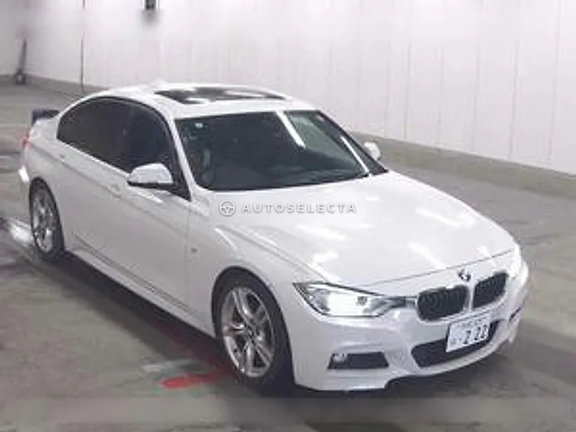 BMW 3 Series 2014, auction grade 4.5