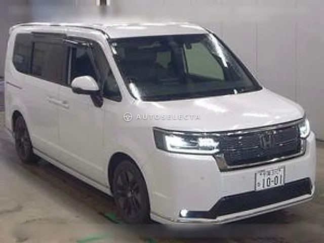 Honda Stepwgn Spada 2022, auction grade 4.5