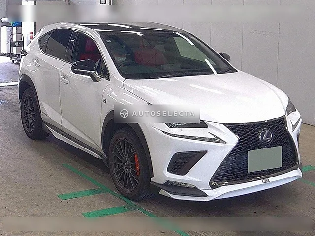 Lexus NX 2018, auction grade 3.5
