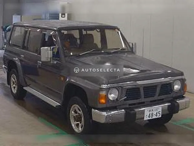 Nissan Safari 1989, auction grade 3