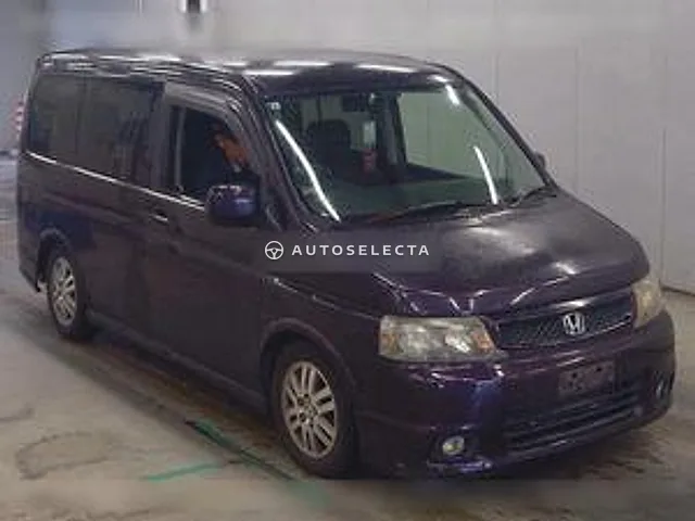 Honda Stepwgn 2005, auction grade 3
