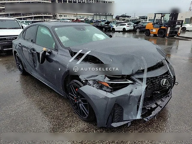 Lexus IS 2023