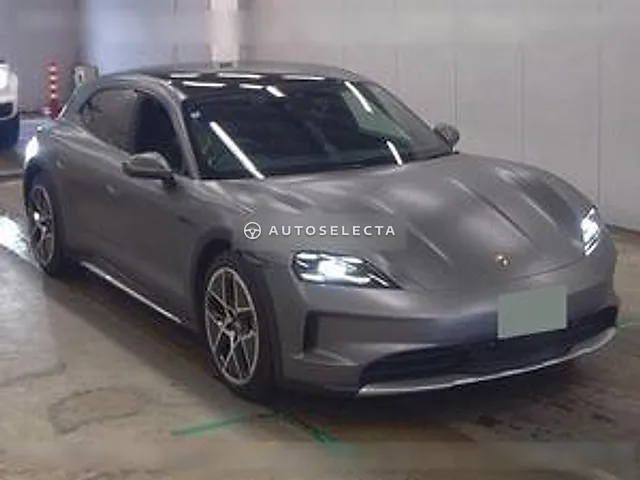 Porsche Taycan 2024, auction grade 5